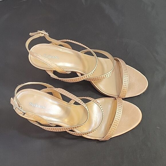 STYLE & CO MULTI-STRAP ADJUSTABLE BUCKLE ANKLE RHINESTONES EMBELLISHMENTS SANDAL - Picture 5 of 11